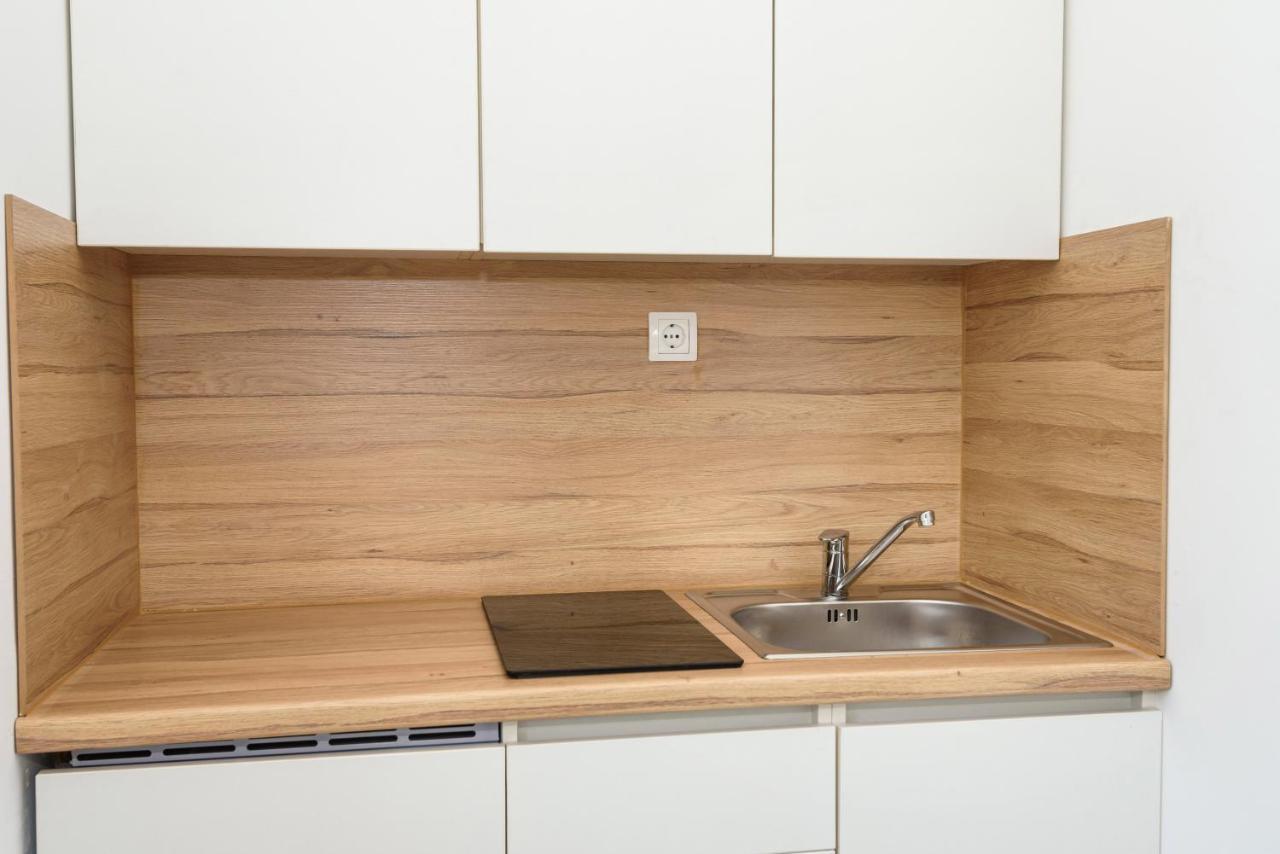 Family House Grey Apartment Duboka ภายนอก รูปภาพ